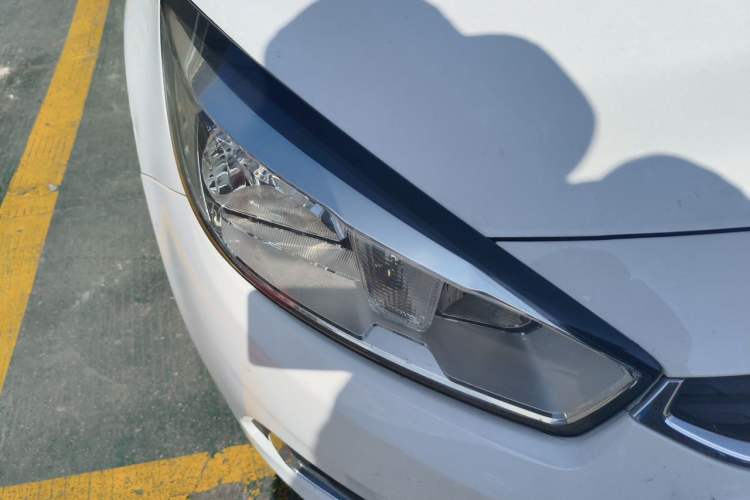 Used Chevrolet Cruze 2016 1.5L Automatic Luxury Edition Right Front Headlight