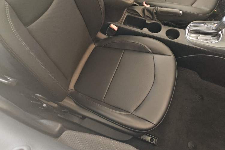 Used Chevrolet Cruze 2016 1.5L Automatic Luxury Edition Right Front Seat