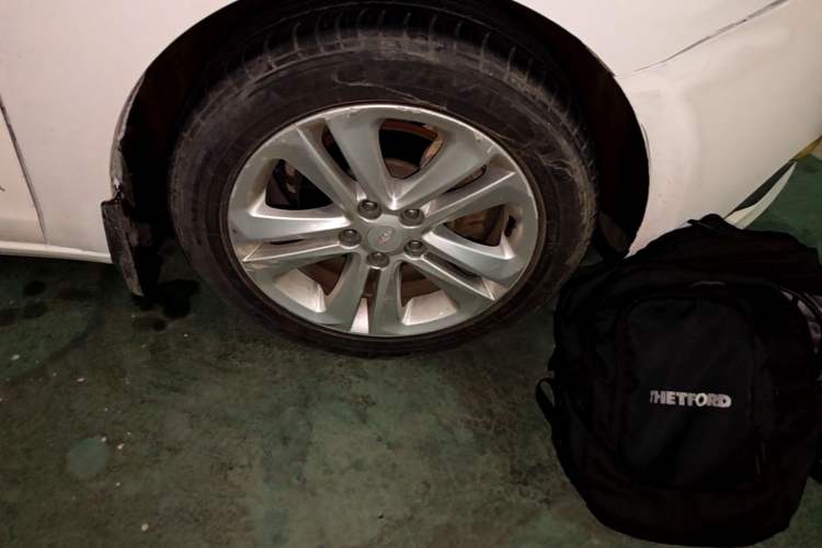 Used Chevrolet Cruze 2016 1.5L Manual Elite Edition Right Front Wheel Hub