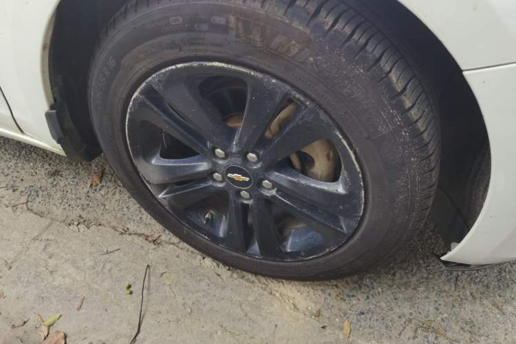 Used Chevrolet Cruze 2016 1.4T DCG Luxury Edition Right Front Wheel Hub