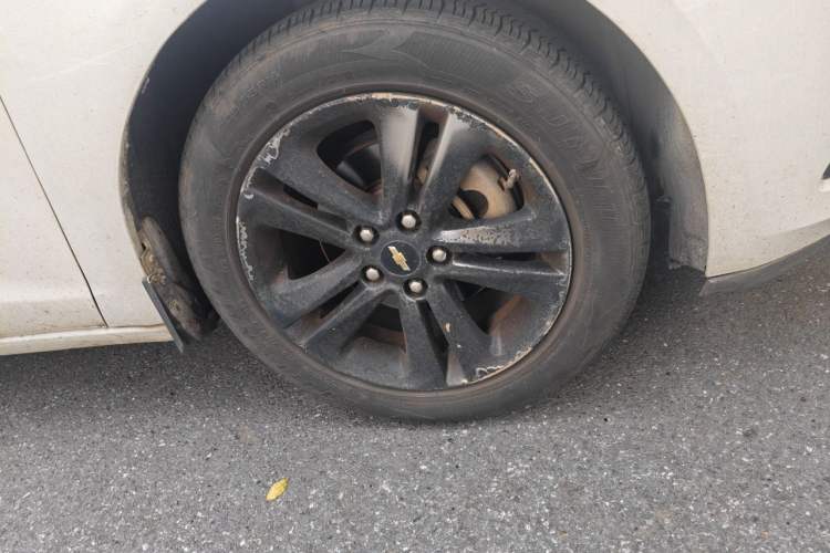 Used Chevrolet Cruze 2016 1.4T DCG Luxury Edition Right Front Wheel Hub
