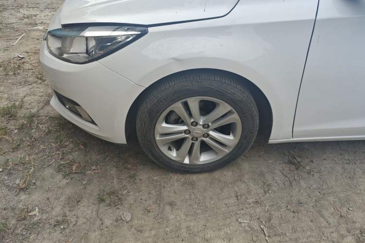 Used Chevrolet Cruze 2016 1.5L Manual Elite Edition Right Front Wheel Hub