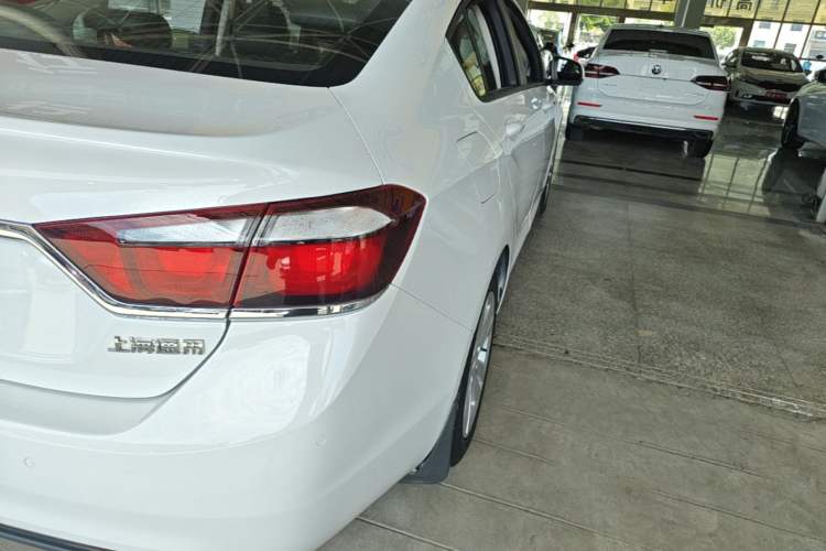 Used Chevrolet Cruze 2016 1.5L Automatic Luxury Edition Right Rear Taillight