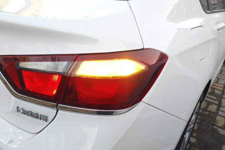 Used Chevrolet Cruze 2016 1.5L Automatic Stylish Sunroof Version Right Rear Taillight