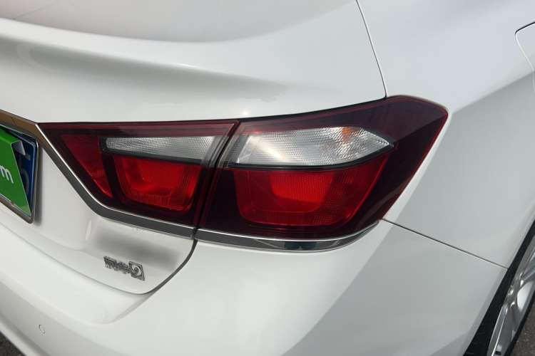 Used Chevrolet Cruze 2016 1.5L Automatic Luxury Edition Right Rear Taillight
