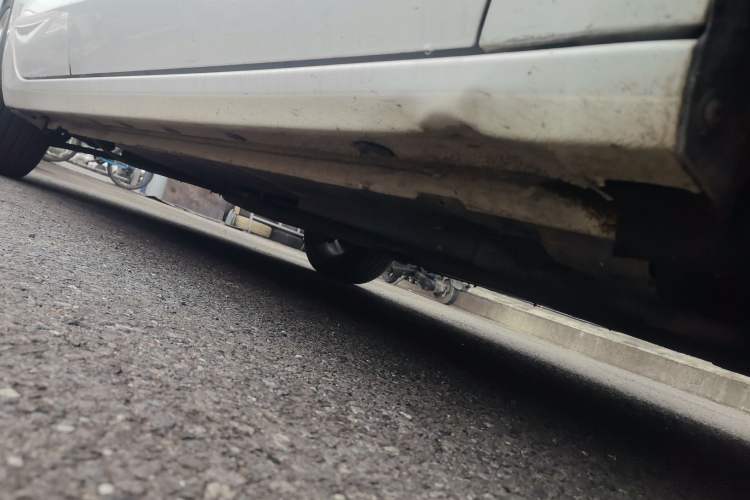 Used Chevrolet Cruze 2016 1.5L Automatic Luxury Edition Right Side Sill