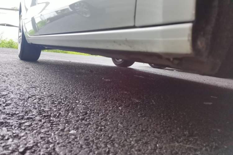Used Chevrolet Cruze 2016 1.5L Automatic Stylish Sunroof Version Right Side Sill