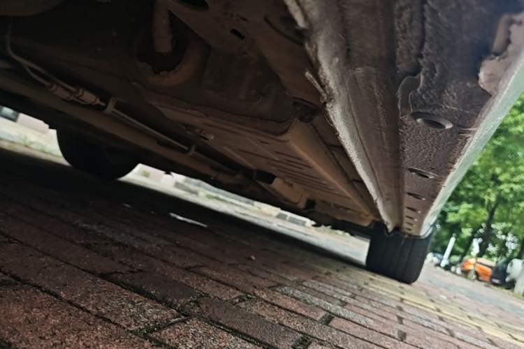 Used Chevrolet Cruze 2016 1.5L Automatic Luxury Edition Right Side Sill