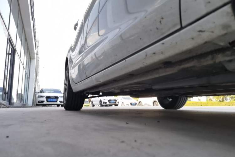 Used Chevrolet Cruze 2016 1.4T DCG Luxury Edition Right Side Sill