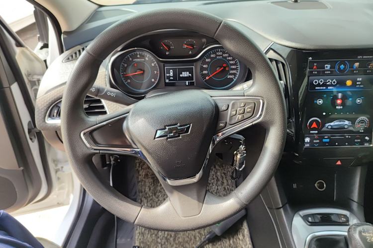 Used Chevrolet Cruze 2016 1.5L Manual Elite Edition Steering Wheel