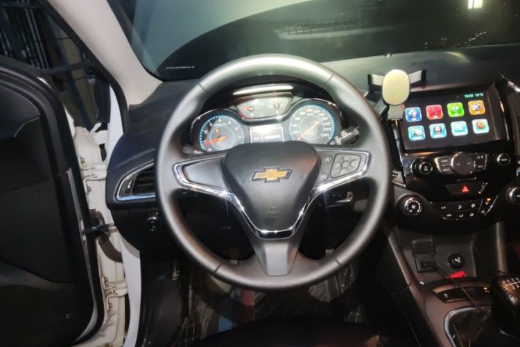 Used Chevrolet Cruze 2016 1.5L Manual Elite Edition Steering Wheel