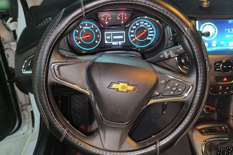 Used Chevrolet Cruze 2016 1.5L Manual Elite Edition Steering Wheel