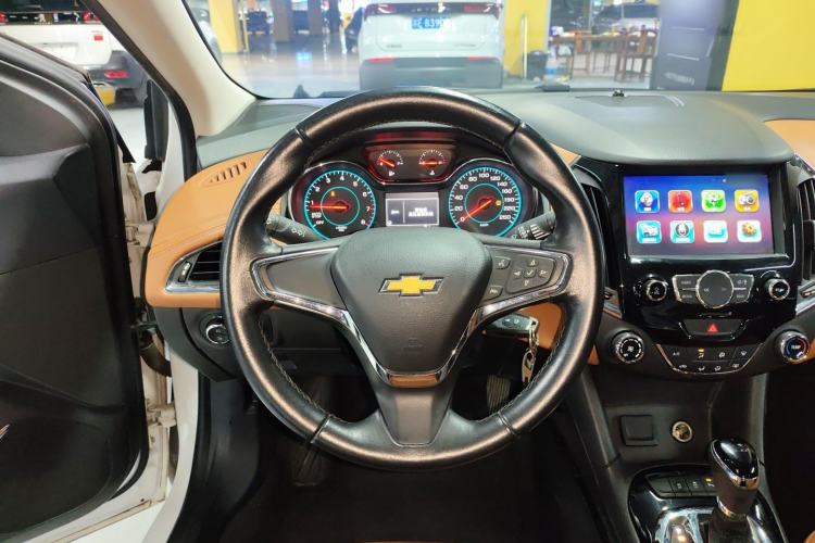 Used Chevrolet Cruze 2016 1.4T DCG Luxury Edition Steering Wheel