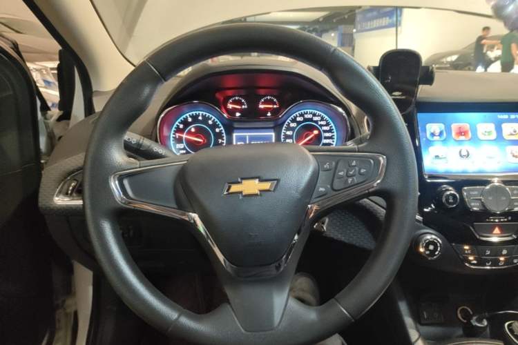 Used Chevrolet Cruze 2016 1.5L Automatic Luxury Edition Steering Wheel