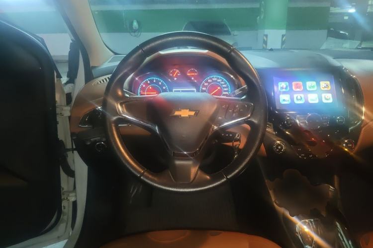 Used Chevrolet Cruze 2016 1.4T DCG Luxury Edition Steering Wheel