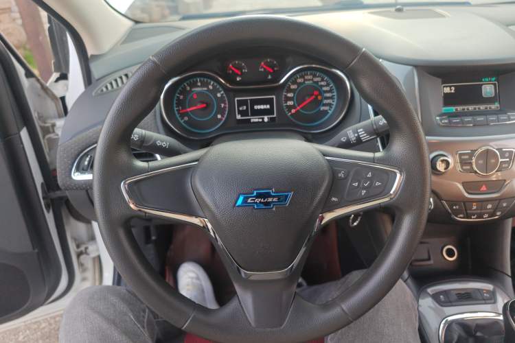 Used Chevrolet Cruze 2016 1.5L Manual Elite Edition Steering Wheel