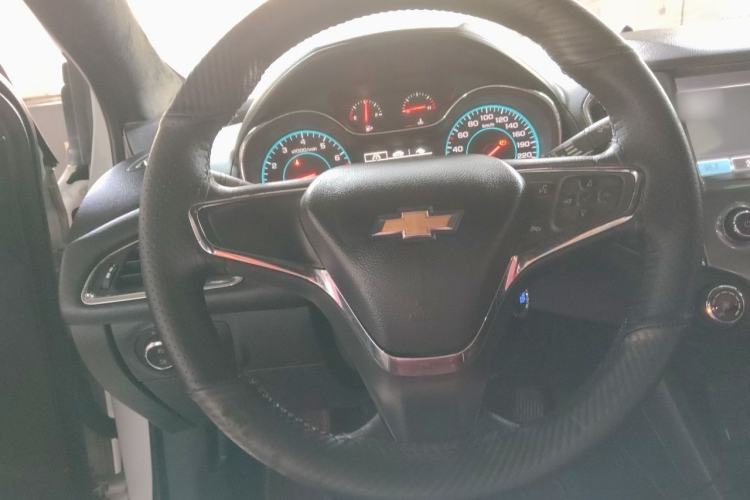 Used Chevrolet Cruze 2016 1.5L Manual Elite Edition Steering Wheel