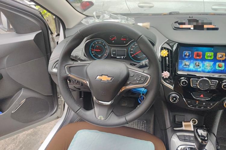 Used Chevrolet Cruze 2016 1.4T DCG Luxury Edition Steering Wheel