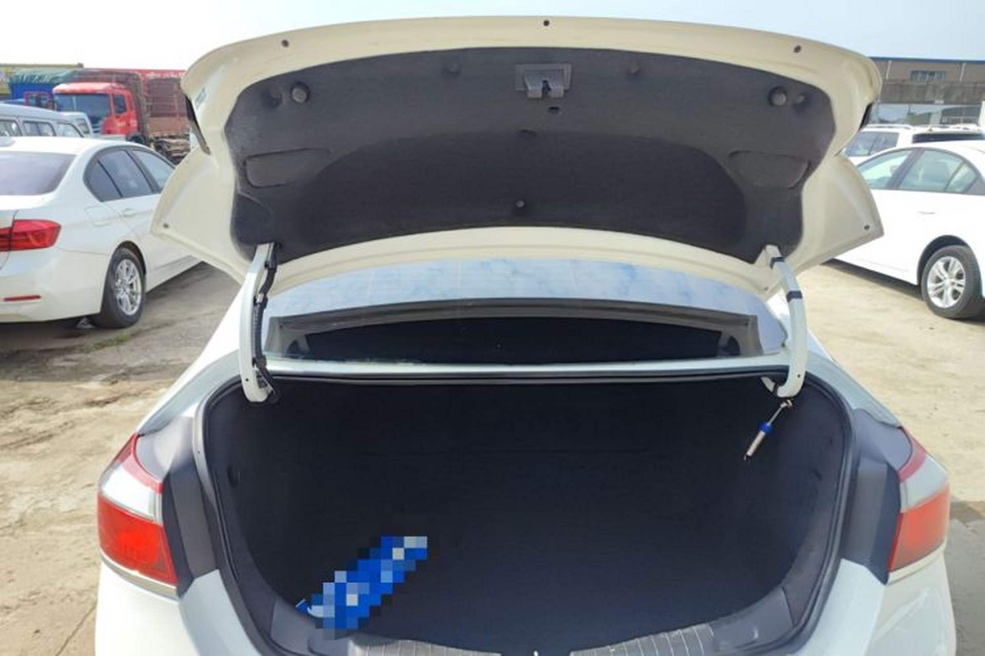 Used Chevrolet Cruze 2016 1.5L Manual Elite Edition Trunk