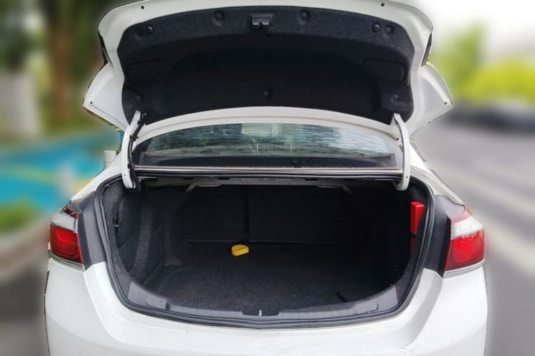 Used Chevrolet Cruze 2016 1.5L Automatic Luxury Edition Trunk