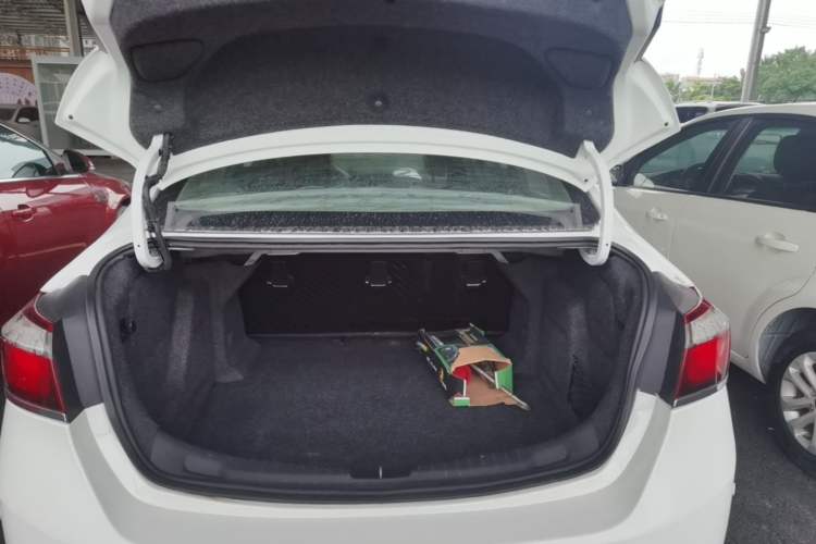 Used Chevrolet Cruze 2016 1.5L Automatic Stylish Sunroof Version Trunk