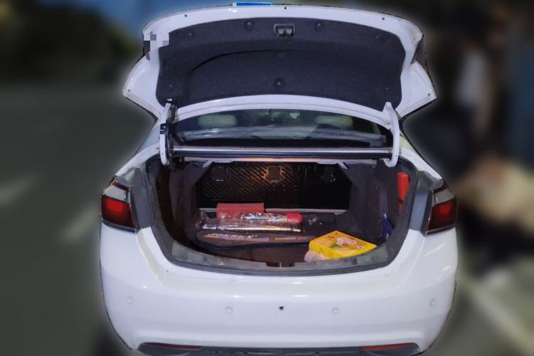 Used Chevrolet Cruze 2016 1.5L Automatic Stylish Sunroof Version Trunk