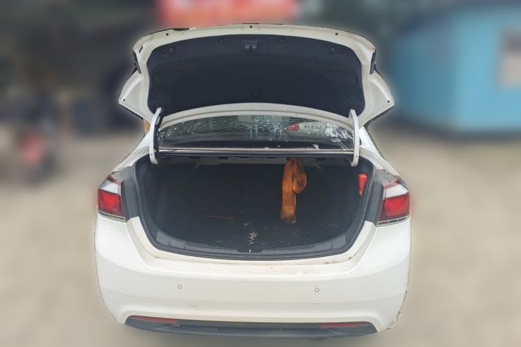 Used Chevrolet Cruze 2016 1.5L Manual Elite Edition Trunk