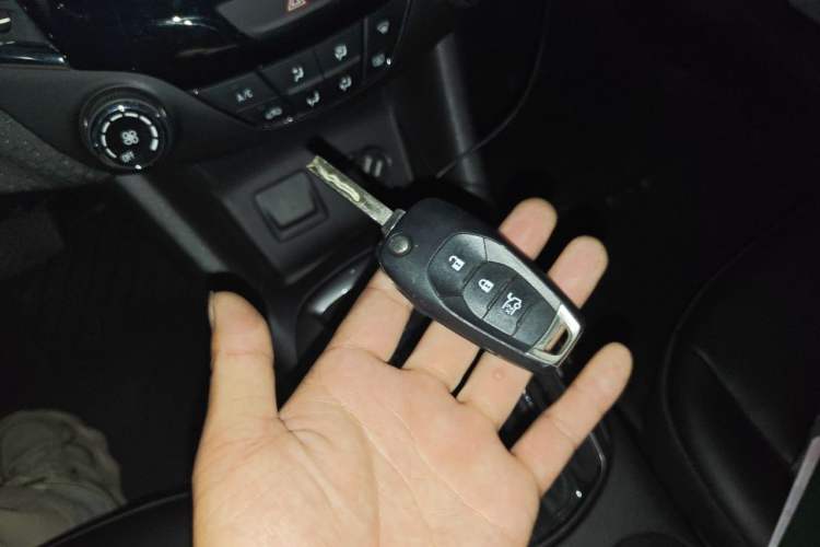 Used Chevrolet Cruze 2016 1.5L Automatic Luxury Edition Vehicle Key