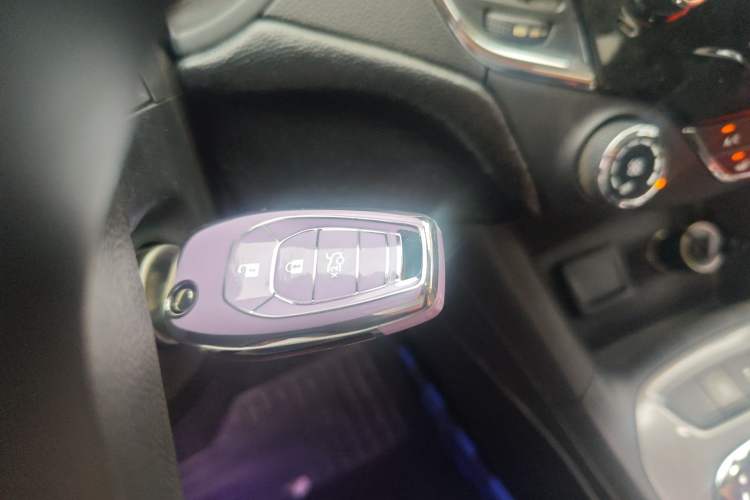 Used Chevrolet Cruze 2016 1.5L Automatic Luxury Edition Vehicle Key
