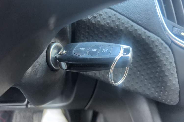 Used Chevrolet Cruze 2016 1.5L Automatic Luxury Edition Vehicle Key
