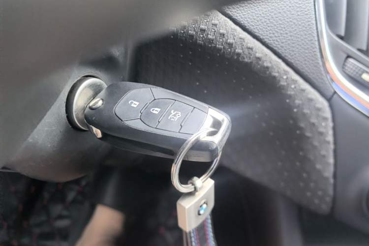 Used Chevrolet Cruze 2016 1.5L Automatic Luxury Edition Vehicle Key