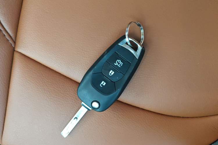 Used Chevrolet Cruze 2016 1.5L Automatic Stylish Sunroof Version Vehicle Key