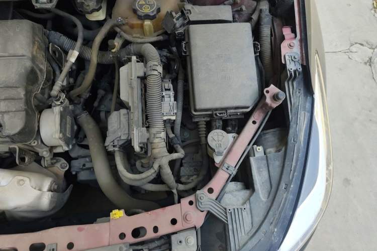 Used Chevrolet Cruze 2017 1.5L Automatic Pioneer Sunroof Edition Engine Bay Left