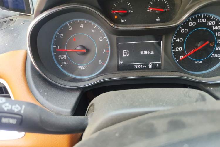 Used Chevrolet Cruze 2017 1.5L Automatic Pioneer Sunroof Edition Odometer Close Up
