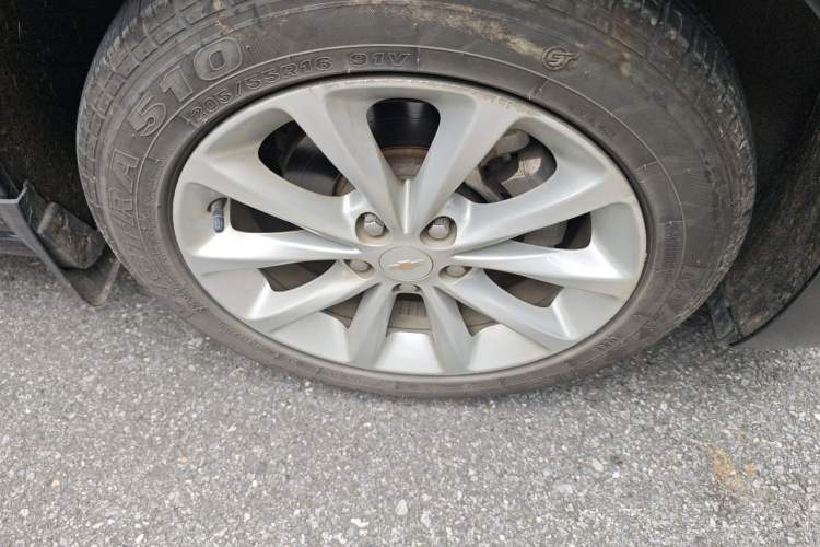 Used Chevrolet Cruze 2017 1.5L Automatic Xuanfeng Edition Right Front Wheel Hub