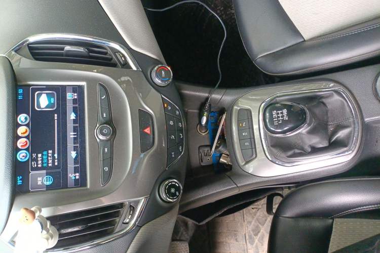 Used Chevrolet Cruze 2017 1.5L Manual Xuanfeng Edition Audio And AC Panel