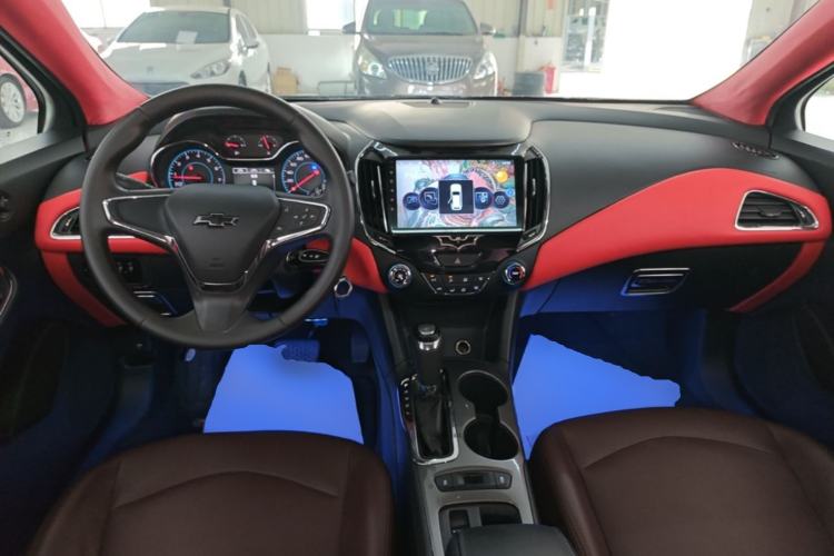 Used Chevrolet Cruze 2017 1.5L Automatic Pioneer Sunroof Edition Center Console
