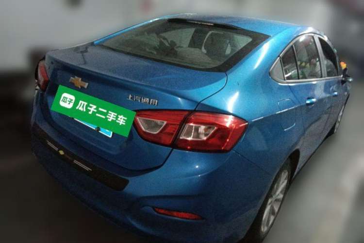 Used Chevrolet Cruze 2017 1.5L Manual Pioneer Edition Exterior 5
