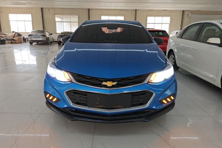 Used Chevrolet Cruze 2017 1.5L Automatic Pioneer Sunroof Edition Front