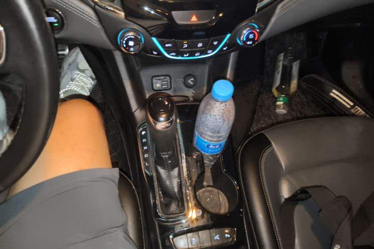 Used Chevrolet Cruze 2017 1.4T Hatchback Dual-Clutch Lingfeng Edition Gear Lever