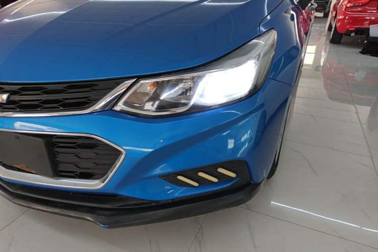 Used Chevrolet Cruze 2017 1.5L Automatic Pioneer Sunroof Edition Left Front Headlight