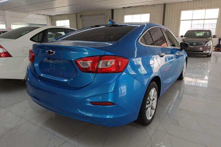 Used Chevrolet Cruze 2017 1.5L Automatic Pioneer Sunroof Edition Rear Right 45 Deg