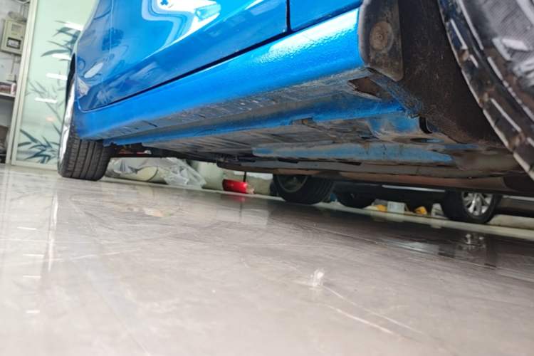 Used Chevrolet Cruze 2017 1.4T Hatchback Dual-Clutch Lingfeng Edition Right Side Sill