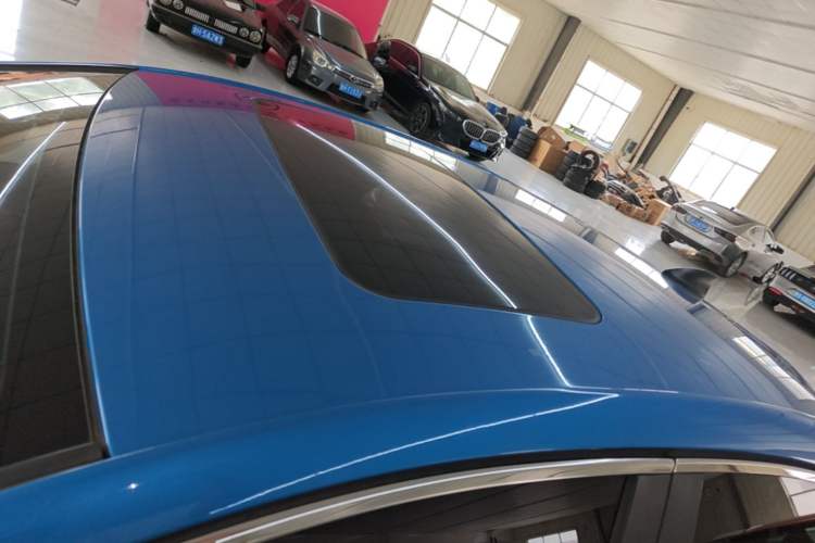 Used Chevrolet Cruze 2017 1.5L Automatic Pioneer Sunroof Edition Roof