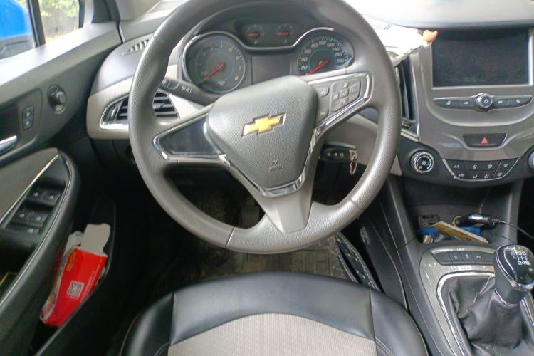 Used Chevrolet Cruze 2017 1.5L Manual Xuanfeng Edition Steering Wheel