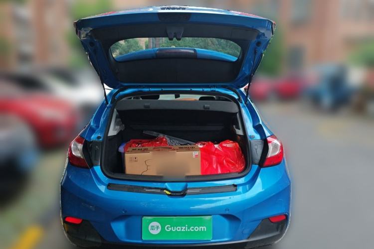 Used Chevrolet Cruze 2017 1.4T Hatchback Dual-Clutch Lingfeng Edition Trunk