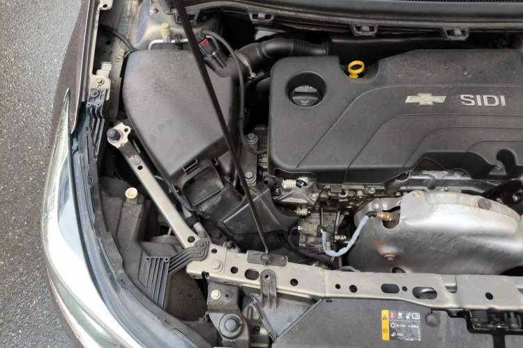 Used Chevrolet Cruze 2017 1.5L Automatic Xuanfeng Edition Engine Bay Right