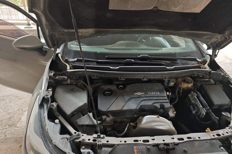 Used Chevrolet Cruze 2017 1.5L Automatic Pioneer Sunroof Edition Engine Bay Right