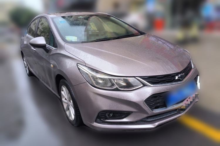 Used Chevrolet Cruze 2017 1.5L Automatic Xuanfeng Edition Front Right 45 Deg