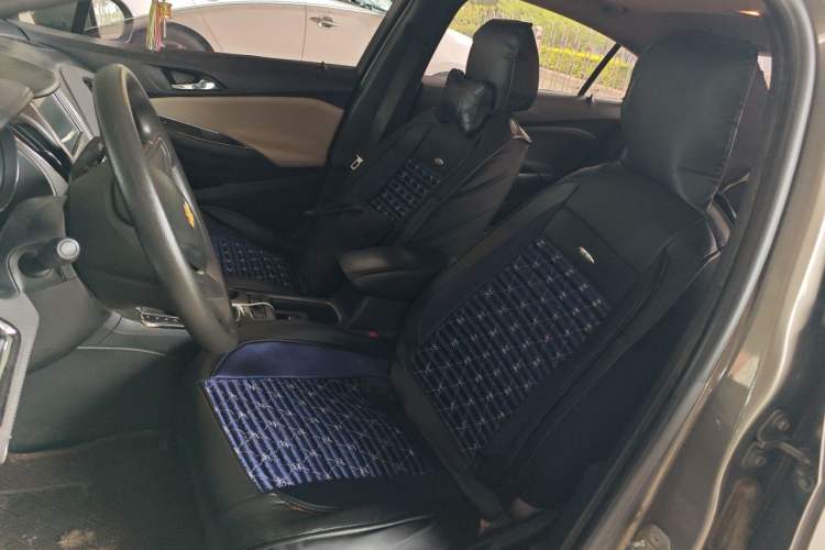 Used Chevrolet Cruze 2017 1.5L Automatic Pioneer Sunroof Edition Left Front Seat